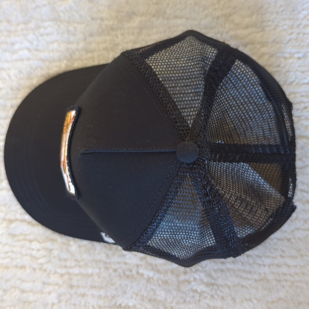 Goorin Bros Beast Animal Farm Snapback Trucker Hat - Picture 5 of 6